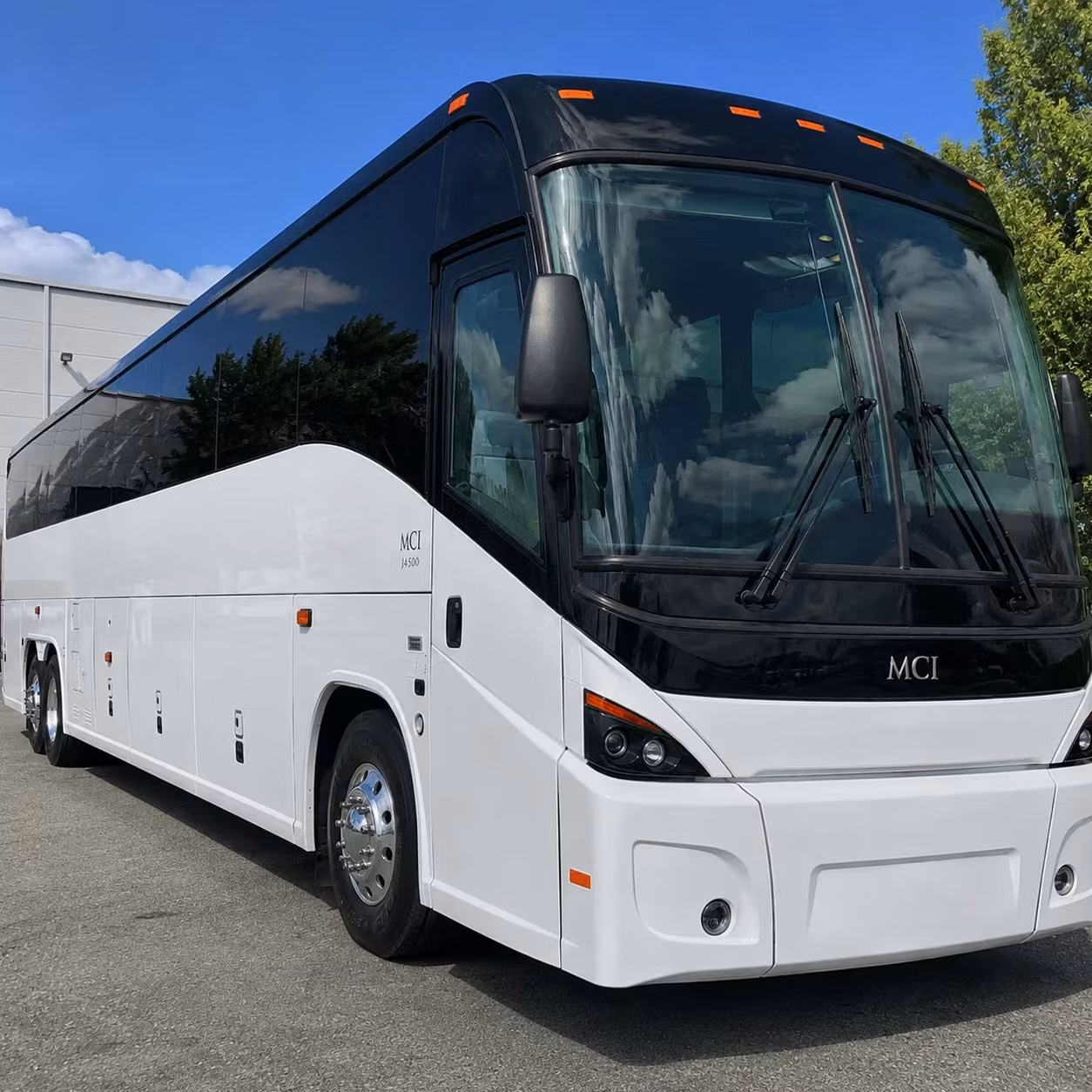 airport shuttle service for albuquerque employee groups and corporate teams
