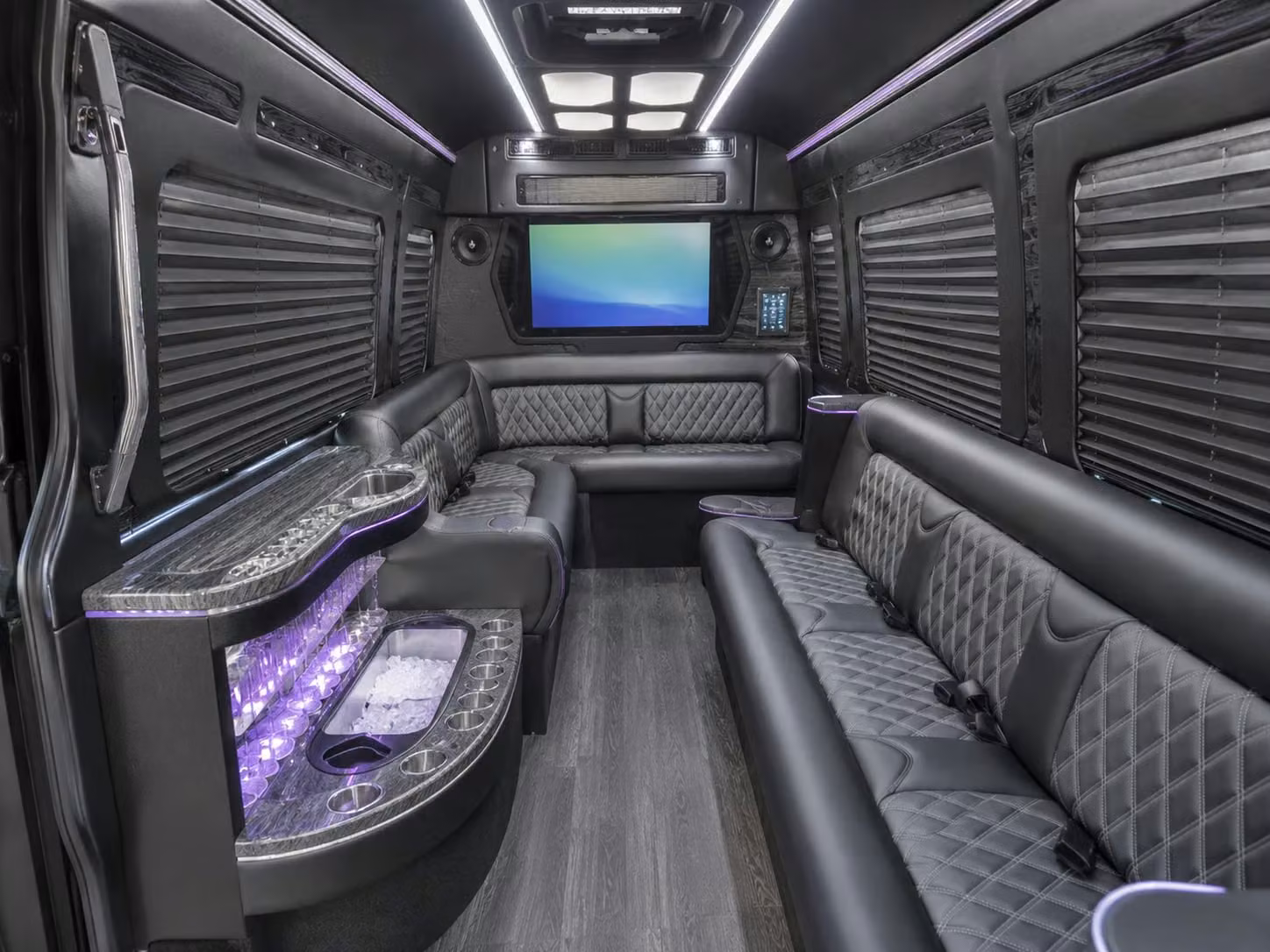 construction crew shuttles and worksite transportation across greater albuquerque